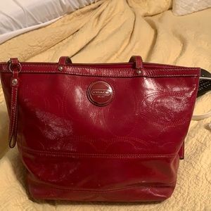 Red coach purse in good condition